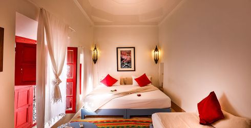 hotel room image