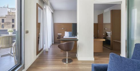 hotel room image