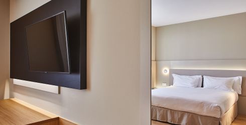 hotel room image