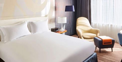 hotel room image