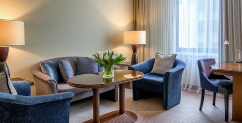 hotel room image