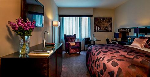 hotel room image