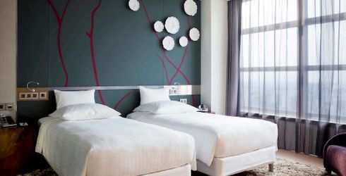 hotel room image