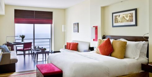 hotel room image