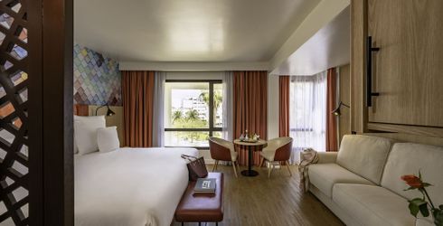 hotel room image