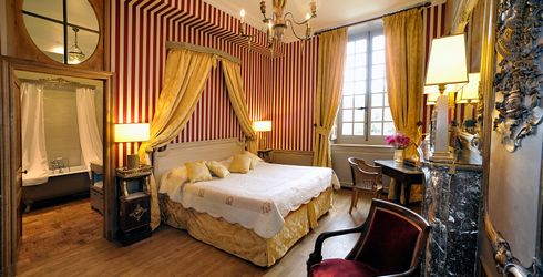 hotel room image