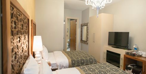 hotel room image