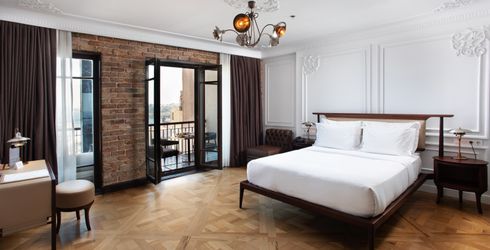 hotel room image