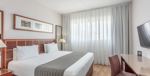 hotel room image