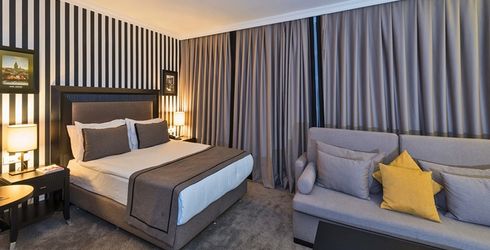 hotel room image