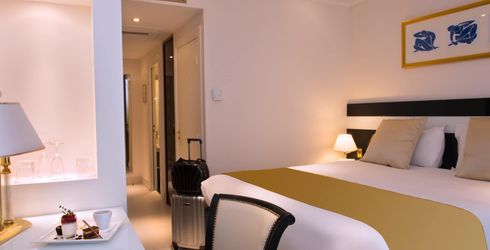 hotel room image