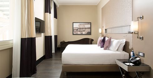 hotel room image