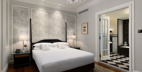 hotel room image