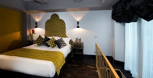 hotel room image