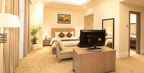 hotel room image