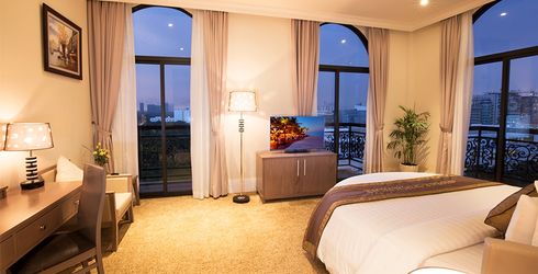 hotel room image