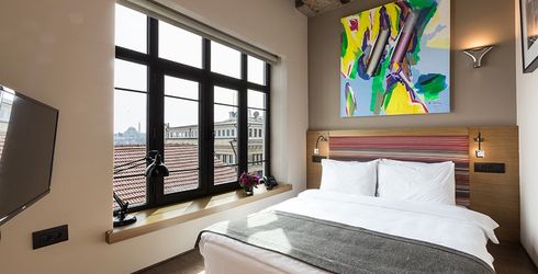 hotel room image