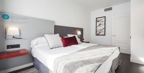 hotel room image