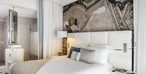 hotel room image