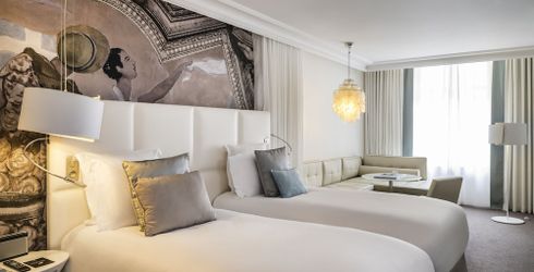 hotel room image