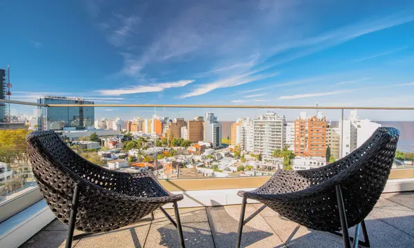 Own Montevideo hotel in Montevideo