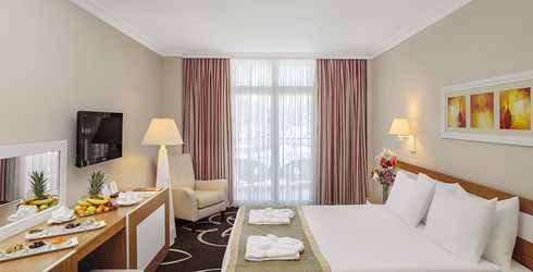 hotel room image