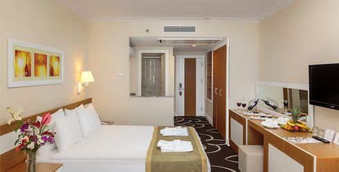 hotel room image