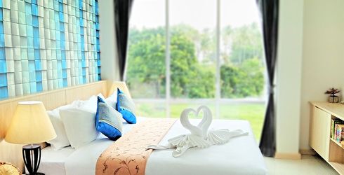 hotel room image