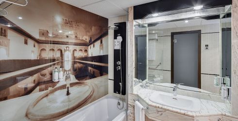 hotel room image