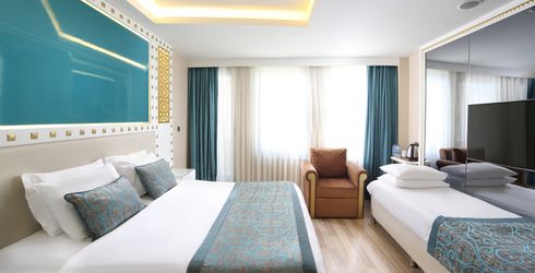 hotel room image