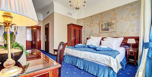 hotel room image