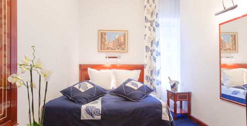 hotel room image