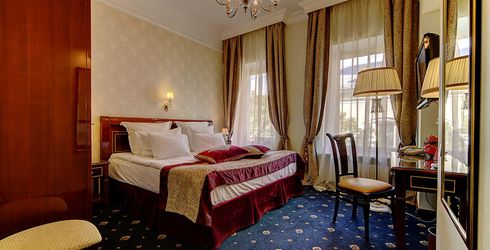hotel room image