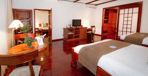 hotel room image