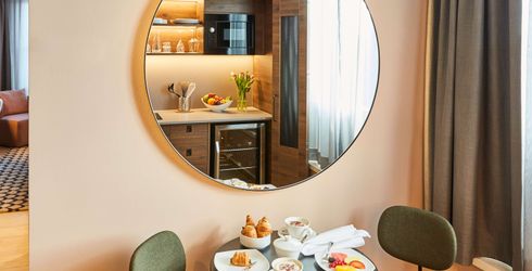 hotel room image