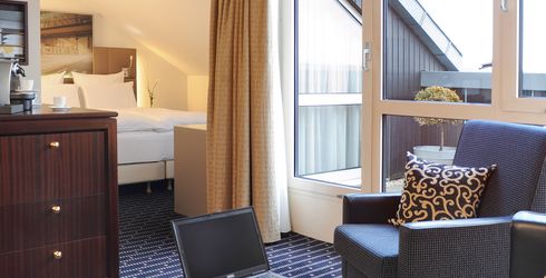 hotel room image