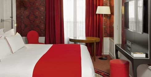 hotel room image