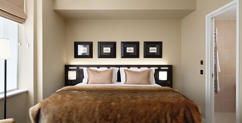 hotel room image