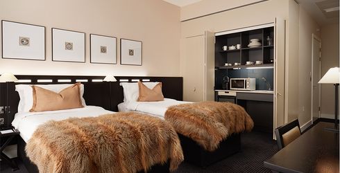hotel room image