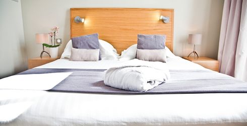 hotel room image