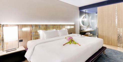 hotel room image