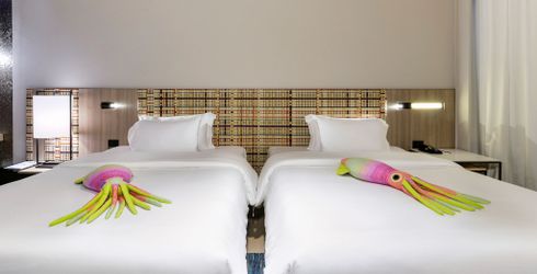 hotel room image