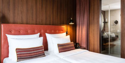 hotel room image