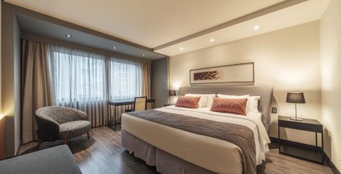 hotel room image