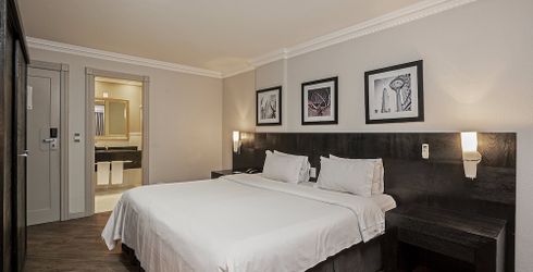 hotel room image