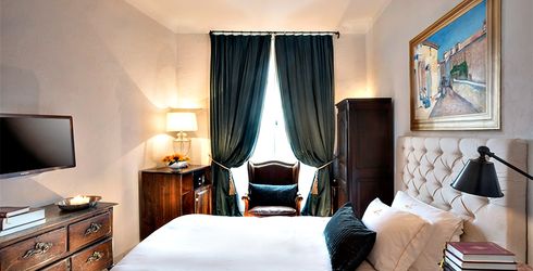 hotel room image