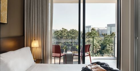 hotel room image