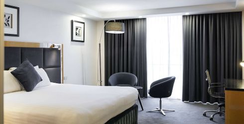 hotel room image