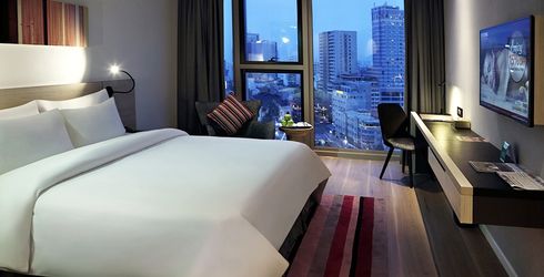 hotel room image