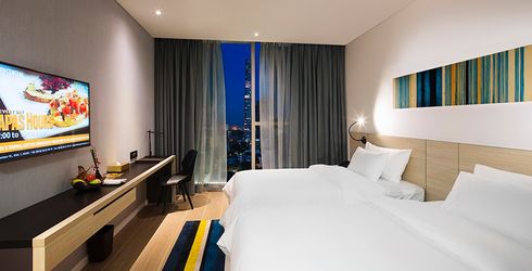 hotel room image